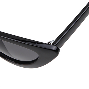 clout goggle sunglasses